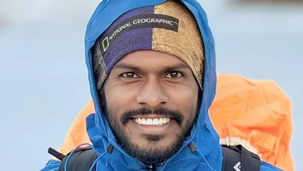 বিশ্বরেকর্ড গড়ে এভারেস্ট জয় করলেন শাকিল