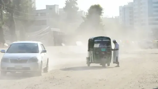 শীর্ষে লাহোর, বায়ুদূষণের কবলে ঢাকাও