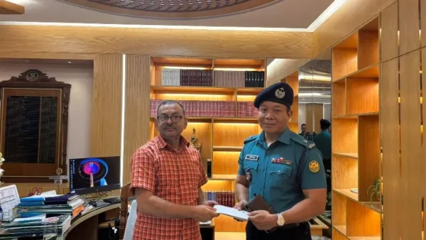 পুরস্কার পেলেন সেই ওসি