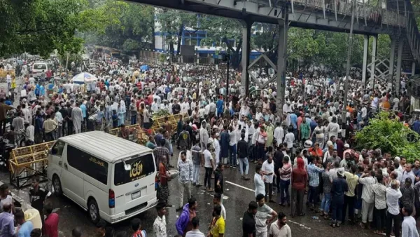 এখনই রাজপথ ছাড়বেন না ইশরাক সমর্থকরা