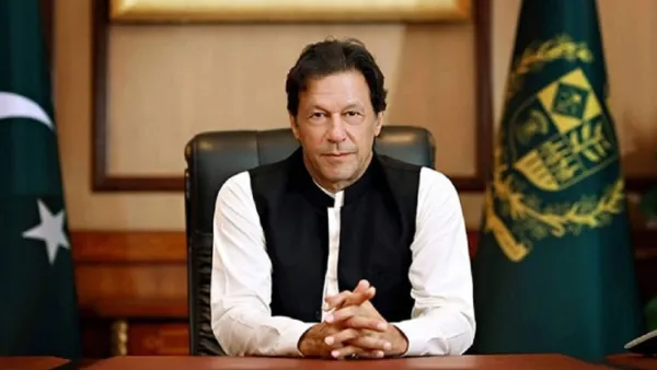 দেশজুড়ে আন্দোলনের ডাক ইমরান খানের