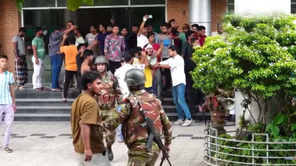 পরিস্থিতি নিয়ন্ত্রণে সেনাবাহিনী