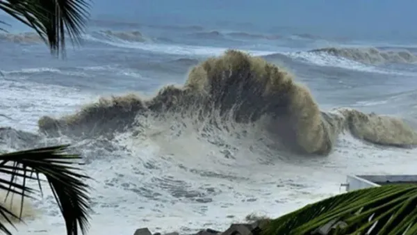 লঘুচাপটি নিম্নচাপে পরিণত, সমুদ্রবন্দরে ৩ নম্বর সতর্কসংকেত