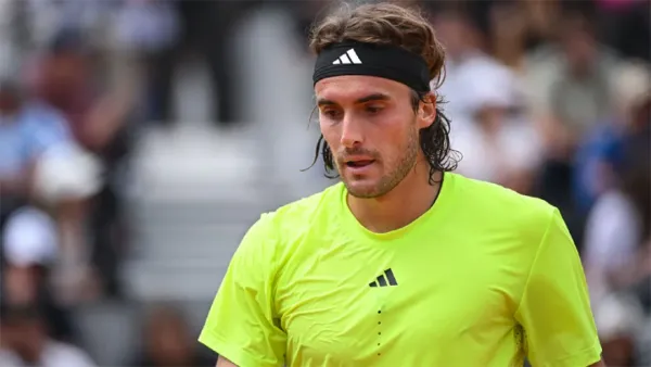 অঘটনের শিকার সিৎসিপাস