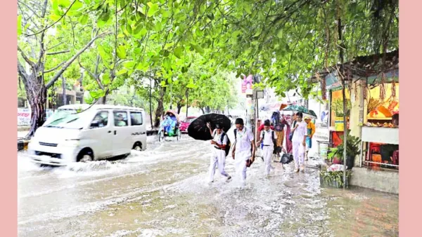 নিম্নচাপের প্রভাবে দেশজুড়ে বৃষ্টি, উপকূলে জলোচ্ছ্বাস