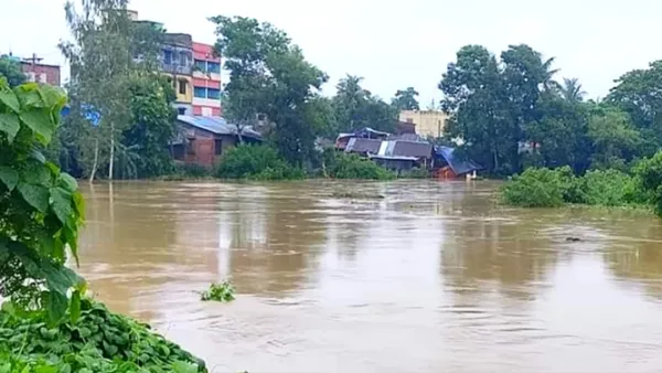 বাড়ছে মুহুরী নদীর পানি, পাহাড়ি ঢলে কয়েক গ্রাম প্লাবিত