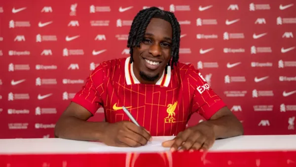 লিভারপুলে ৫ বছরের চুক্তিতে ডাচ ডিফেন্ডার ইয়েরেমি