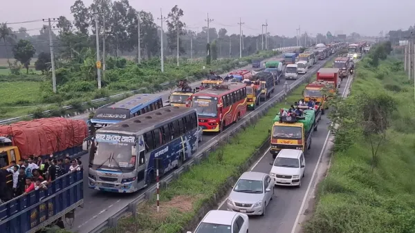 ঢাকা-টাঙ্গাইল মহাসড়কে ২২ কিলোমিটার যানজট