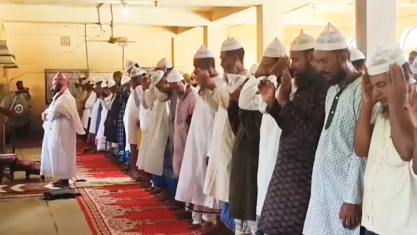 আগাম ঈদ উদযাপন করল ৮ গ্রামের ১০ হাজার মানুষ