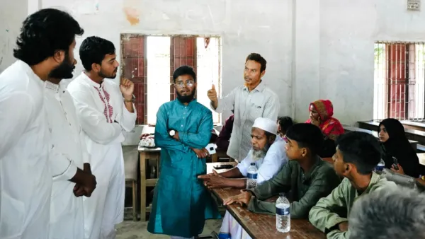 সিরাজগঞ্জে জুলাই শহীদ পরিবারের জন্য এনসিপির কোরবানি ও ভোজ