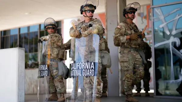 লস অ্যাঞ্জেলেসে কারফিউ জারি