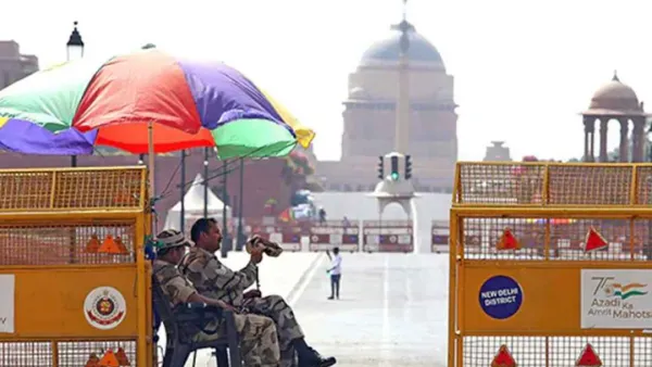 দিল্লিতে হঠাৎ রেড অ্যালার্ট জারি