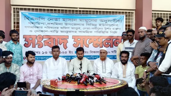 ১৪৪ ধারা ভঙ্গ করে ভিপি নুরের সংবাদ সম্মেলন ও শোডাউন