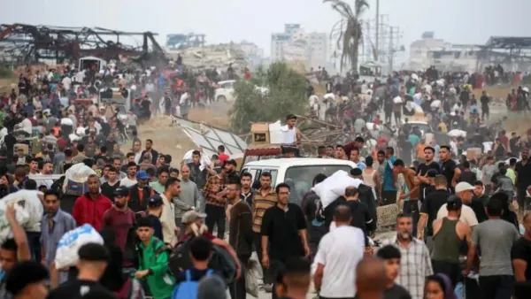 গাজায় ক্ষুধার্ত ফিলিস্তিনিদের হত্যা করছে ইসরায়েল