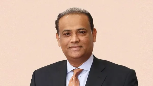 সাবেক ভূমিমন্ত্রী সাইফুজ্জামানের ৩ সহযোগীর দেশত্যাগে নিষেধাজ্ঞা 