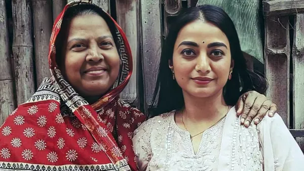 মা হারালেন অর্ষা