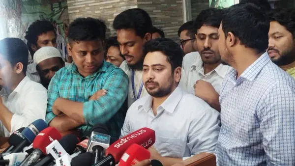 ‘শাপলা’ প্রতীক পেতে আইনগত কোনো বাধা নেই : নাহিদ