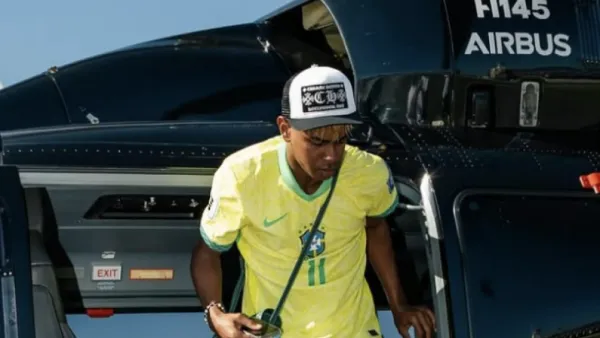 সম্পর্কের বিতর্কের মধ্যে নিজেকে ‘সিঙ্গেল’ ঘোষণা ইয়ামালের