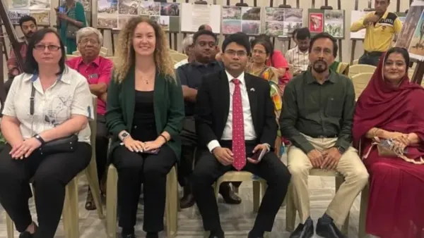 পলাশী দিবসে কলকাতায় সম্মাননা পেলেন তারিক চয়ন