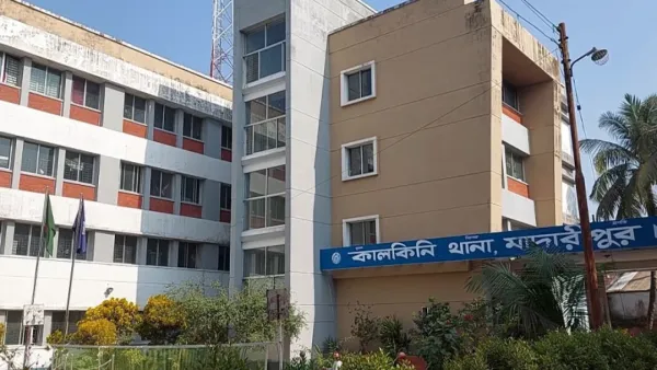 কালকিনিতে খাল থেকে অজ্ঞাত ব্যক্তির মরদেহ উদ্ধার