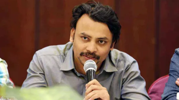 খুলনা প্রেসক্লাব থেকে বেরিয়ে শুনি প্রেস সচিব অবরুদ্ধ: ফয়েজ আহম্মদ