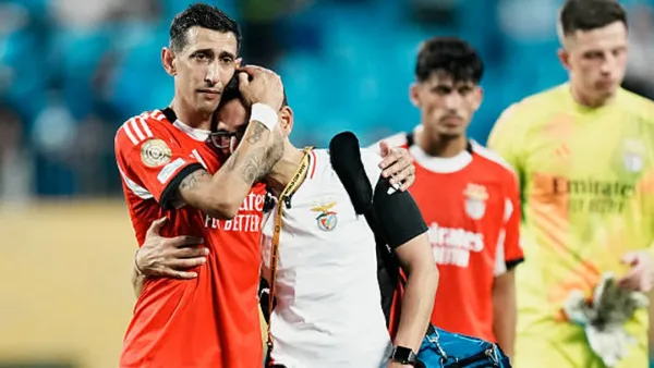 দি মারিয়াদের বিদায় করে কোয়ার্টারে ব্লুজরা