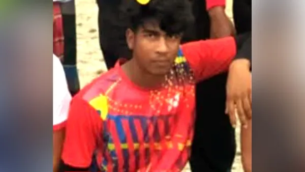 সাপ নিয়ে খেলতে গিয়ে কিশোরের মৃত্যু