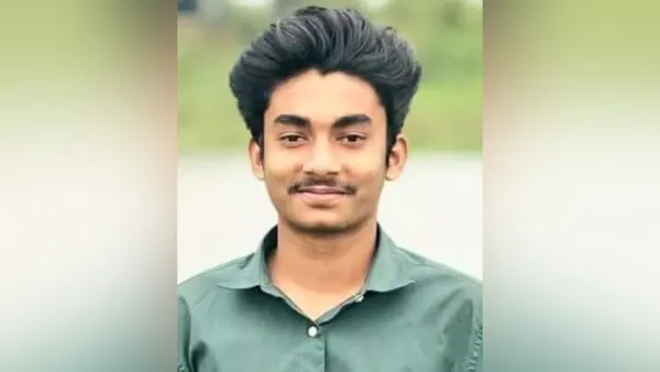 স্কুলছাত্রকে ছুরিকাঘাত করে পালাল চোর, হাসপাতালে গিয়ে মৃত্যু