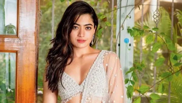 স্রোতের বিপরীতে রাশমিকা