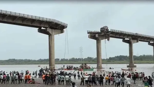 ৯ জনের মৃত্যু, বহু হতাহতের আশঙ্কা