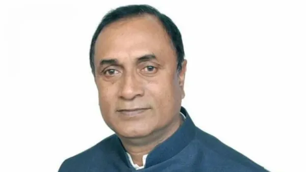 উপজেলা আওয়ামী লীগের সাধারণ সম্পাদককে ধরে পুলিশে দিল জনতা