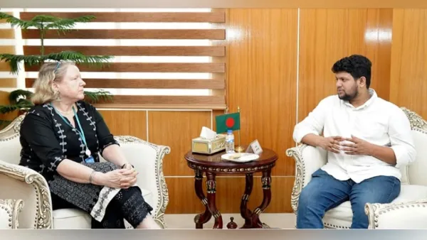 তথ্য উপদেষ্টার সঙ্গে ইউনেস্কোর বাংলাদেশ প্রতিনিধির সাক্ষাৎ