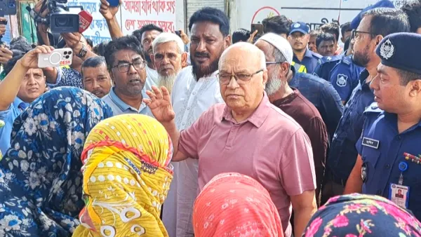 ফেনীতে বন্যা, সেনাবাহিনীর মাধ্যমে হতে পারে বাঁধ নির্মাণ