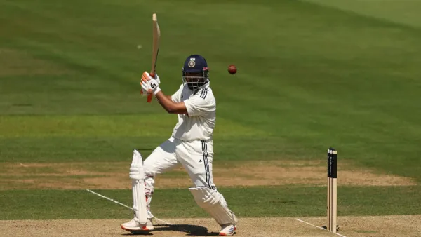 লর্ডসে দারুণ ফিফটিতে যত রেকর্ড পান্তের