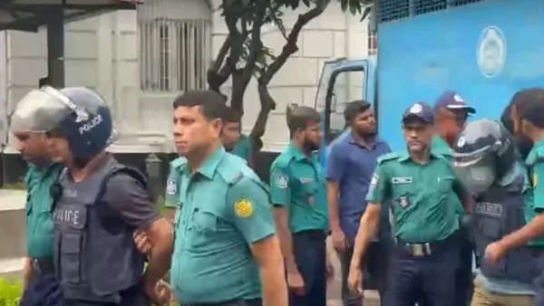 ১২ আসামি ট্রাইব্যুনালে