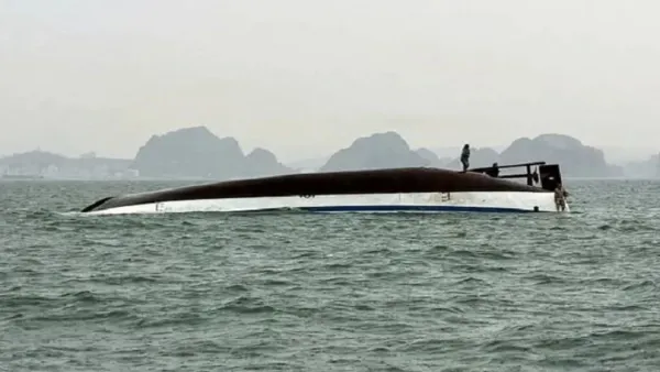 ভিয়েতনামে পর্যটনবাহী নৌকা ডুবে নিহত ৩৪