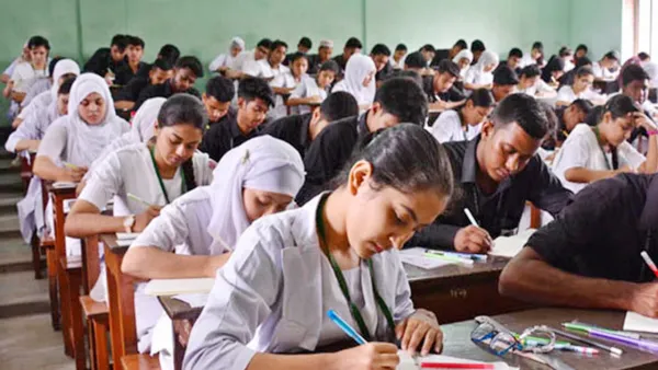 বৃহস্পতিবারের এইচএসসি পরীক্ষাও স্থগিত