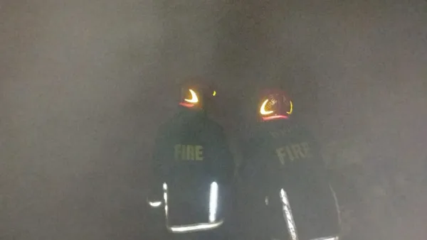 টঙ্গীতে জুটের গোডাউনে অগ্নিকাণ্ড