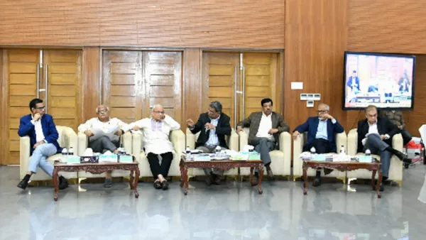 প্রধানমন্ত্রী পদে ১০ বছরের বেশি নয়, সিদ্ধান্তে একমত সব দল