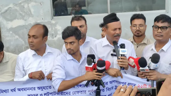 আমরা কি ভারত থেকে এসেছি, প্রশ্ন গোবিন্দ প্রামাণিকের