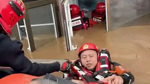 বেইজিংয়ে বন্যায় বৃদ্ধাশ্রমের ৩১ জনের মৃত্যু