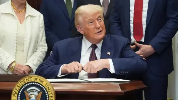 পারমাণবিক সাবমেরিন মোতায়েনের নির্দেশ ট্রাম্পের