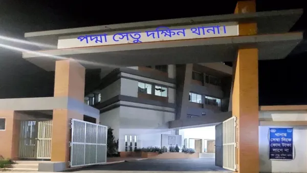 বাস চাপায় দুই মোটরসাইকেল আরোহী নিহত
