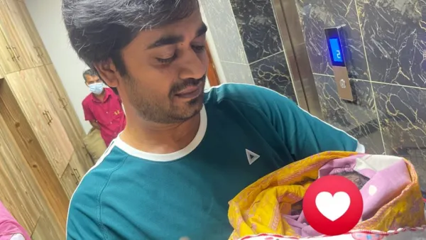 বাবা হলেন শ্যামল মাওলা