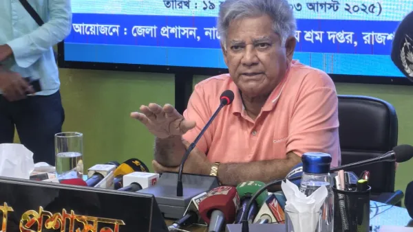 মন্ত্রীদের কারখানা থাকায় শ্রমিকদের স্বার্থ রক্ষা হয়নি: শ্রম উপদেষ্টা