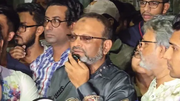 আবাসিক হলে ছাত্ররাজনীতি নিষিদ্ধ থাকবে: ঢাবি উপাচার্য