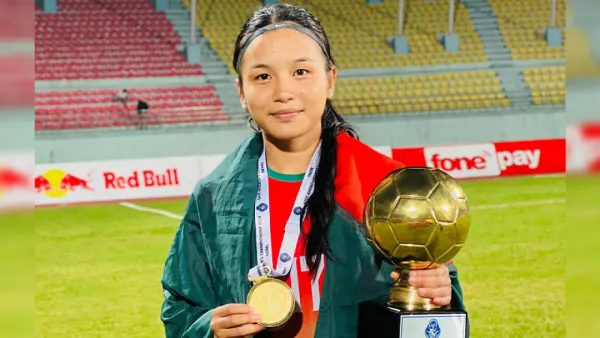 ফুটবলার ঋতুপর্ণাকে বাড়ি বানিয়ে দেবে বিসিবি