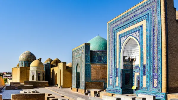 মুসলমানরা সমরখন্দ বিজয় লাভ করে