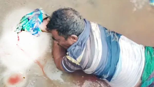 ছিনতাই করা ট্রলার দিয়ে ডাকাতি করতে গিয়ে প্রাণ গেল বিস্ফোরণে