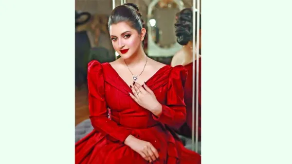 ভ্লগারদের ওপর চটেছেন পরীমনি